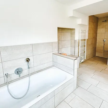 Dorfplatz Mit Weitblick, Ganz Neu Und Unfassbar Gemuetlich 10 Min Von Rothenburg Ob Der Tauber شقة *