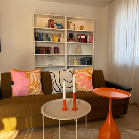 Apartment Dorfplatz Suite mit Weitblick, ganz neu und unfassbar gemütlich 10 min von Rothenburg ob der Tauber *